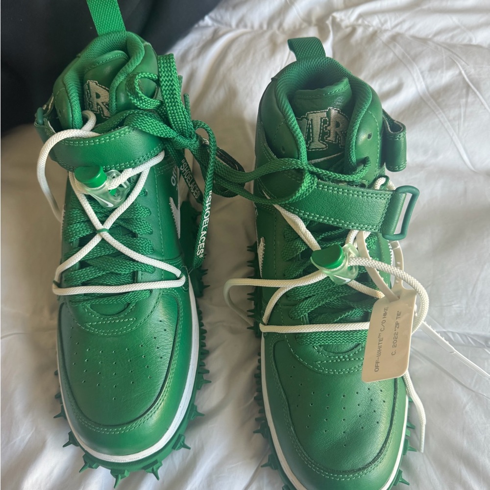 Brand New Off White x Nike Green Men  Athletic High-Top Sneakers-Never Worn